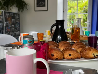 Le Mas du Bessin Chambre d'hôtes Petit déjeuner