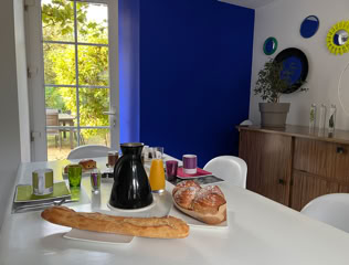 Le Mas du Bessin Chambre d'hôtes Petit déjeuner